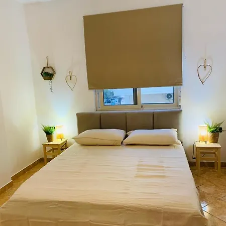 Homely 2-bed Lejlighed *