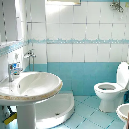 Homely 2-bed Apartment Vlore